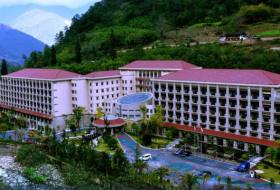 贡嘎神汤温泉酒店价格多少钱、贡嘎神汤温泉酒店地址 电话 价格