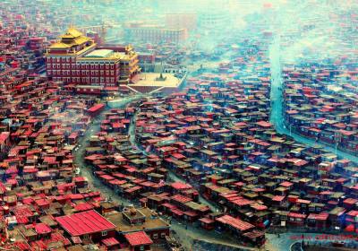 【Mini2-8人团】成都到四姑娘山+色达+鱼子西+墨石公园+新都桥汽车VIP四日游线路、色达环线小包团旅游多少钱