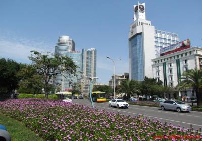 成都到厦门、鼓浪屿、集美、曾厝垵、土楼休闲双飞5日游、去厦门旅游多少钱、厦门旅游线路报价