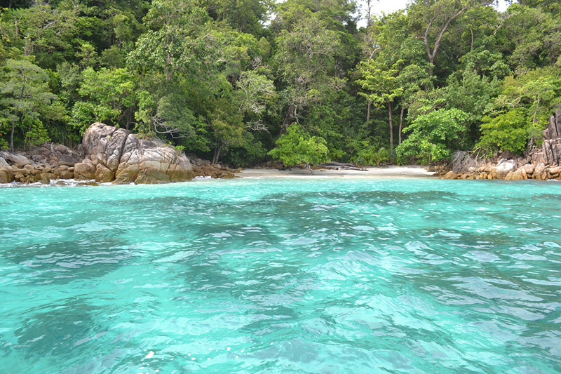 wKgB4lLE0C6AAx-2AAO3TuLWAaU89