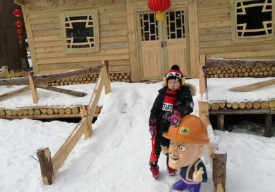 【嘉年华】成都到鹧鸪山滑雪+毕棚沟+锅庄晚会汽车纯玩二日游、鹧鸪山旅游多少钱、鹧鸪山旅游线路报价