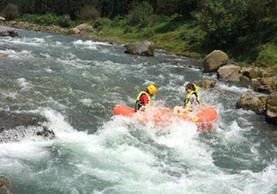 成都到瓦屋山、柳江古镇漂流一日游、瓦屋山一日游多少钱、瓦屋山旅游线路报团价格