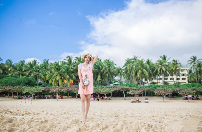 6372948058607850976216842